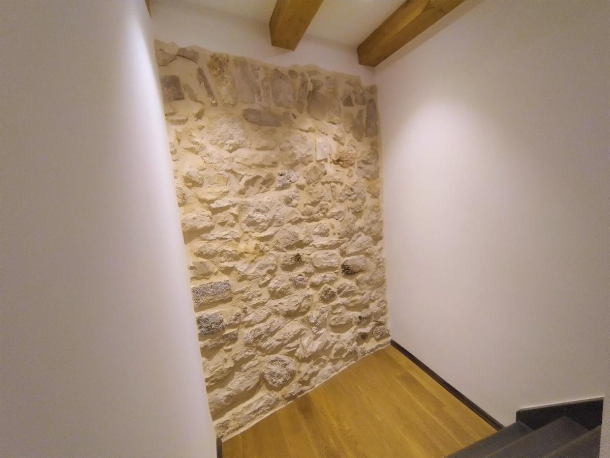 Luxury Apartment - Old Soul With A New Heart كريس المظهر الخارجي الصورة