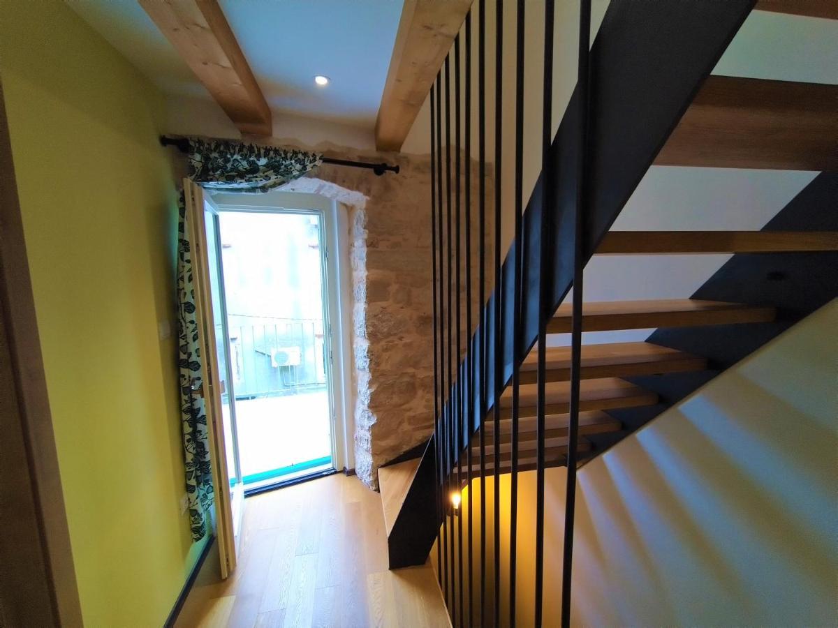 Luxury Apartment - Old Soul With A New Heart كريس المظهر الخارجي الصورة