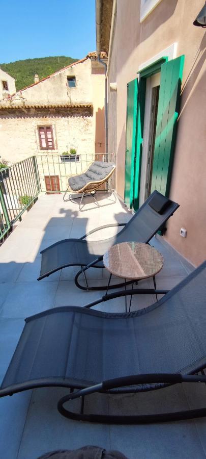 Luxury Apartment - Old Soul With A New Heart كريس المظهر الخارجي الصورة