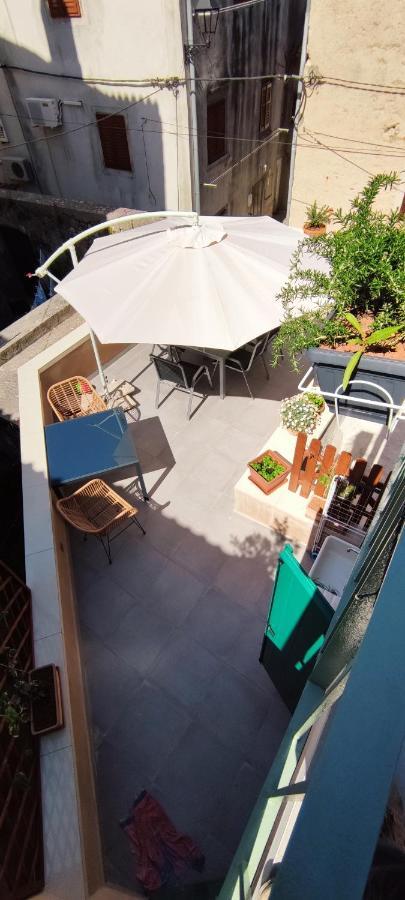 Luxury Apartment - Old Soul With A New Heart كريس المظهر الخارجي الصورة
